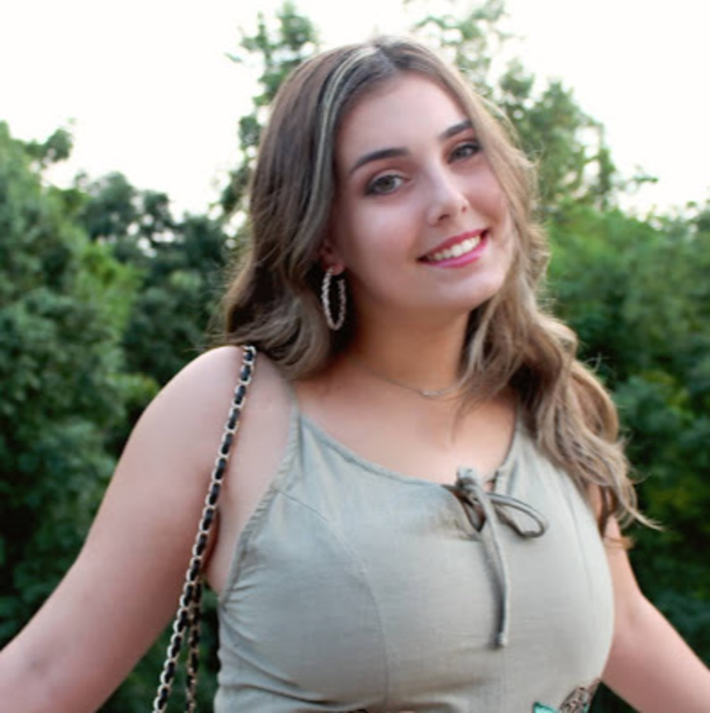 Meet your Posher, Amanda